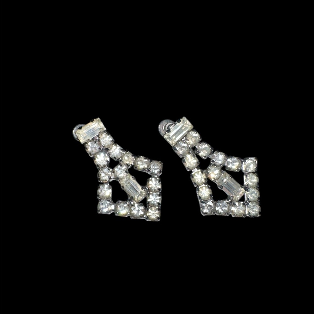 Dazzling Art Deco 50's‎ Inspired Silver Colored Clear Stone Screw Back Earrings